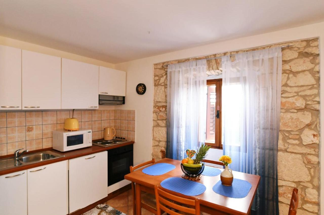 Freya'S Apartments Медулин Екстер'єр фото