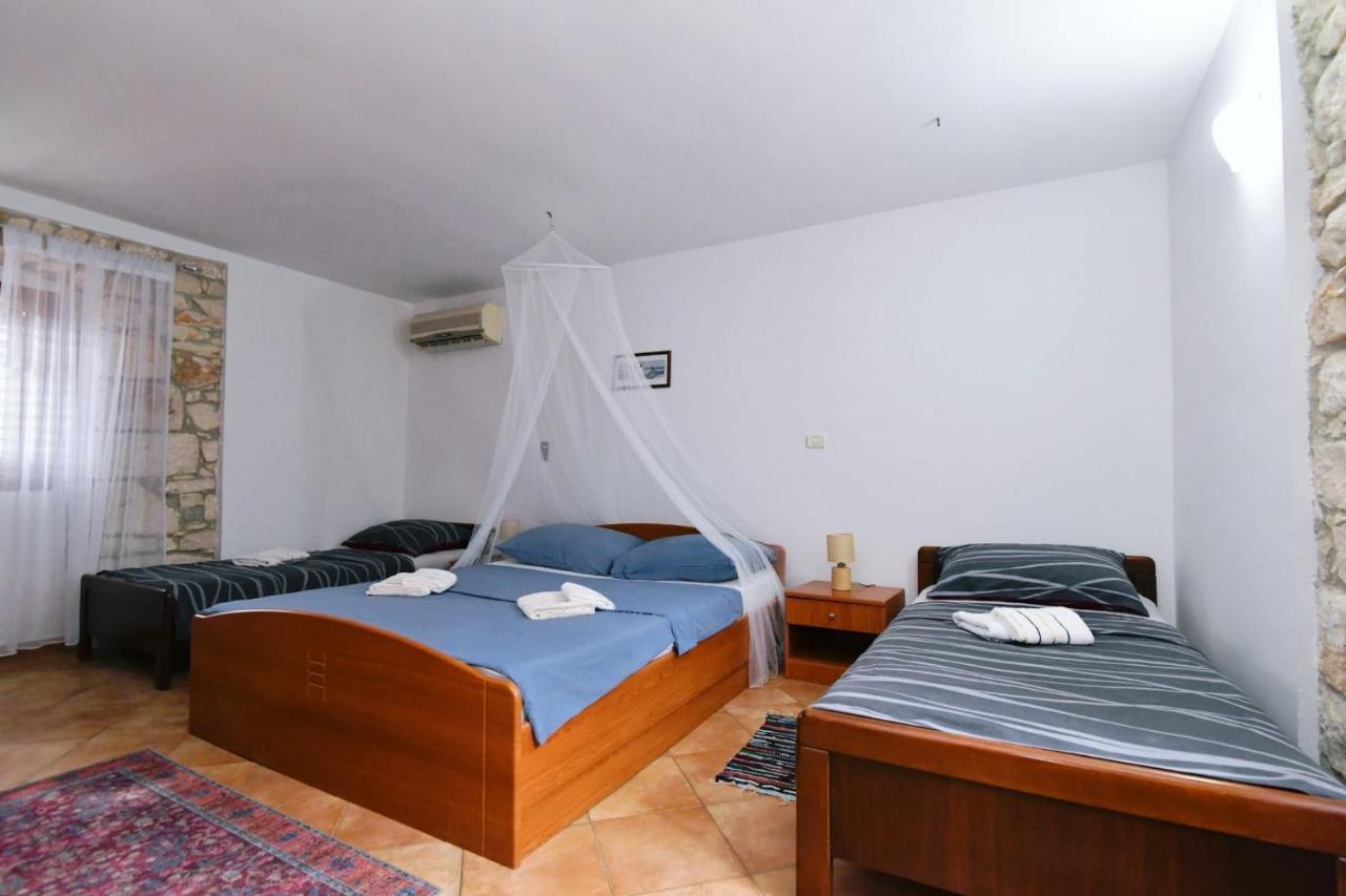 Freya'S Apartments Медулин Екстер'єр фото